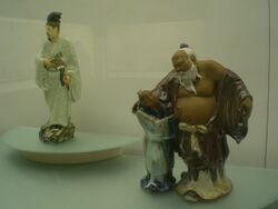 HK Museum of Art TST Figure 陶淵明 Tao Qian and son.JPG