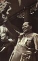1950年國慶節毛澤東和劉少奇向群眾示意