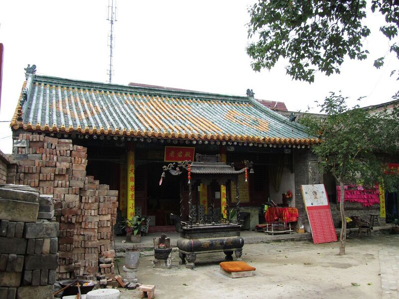 File:The Temple of the Town Deity in Weinan 02 2012-09.JPG