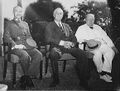 1943年开罗会议上的中华民国军事委员会委员长蒋介石、美国总统罗斯福、与英国首相邱吉尔。