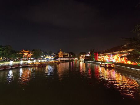 2022年7月，江蘇南京秦淮河的夜間景色