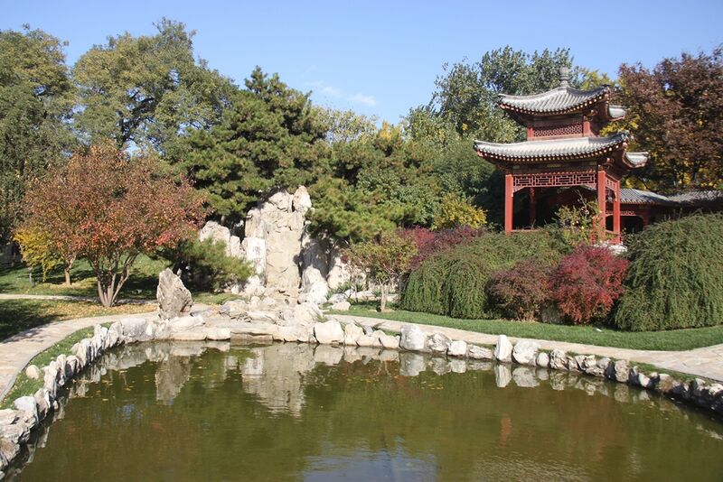 File:Diaoyutai State Guest House, Beijing, China (38179187542).jpg
