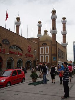 乌鲁木齐新疆国际大巴扎附属清真寺的宣礼塔