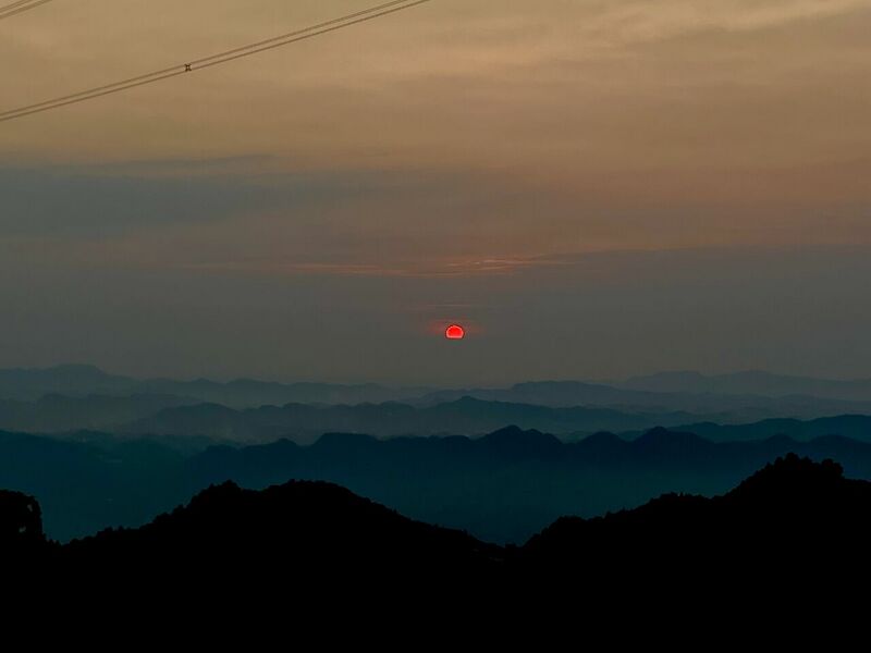 File:重庆金佛山上的日落.jpg
