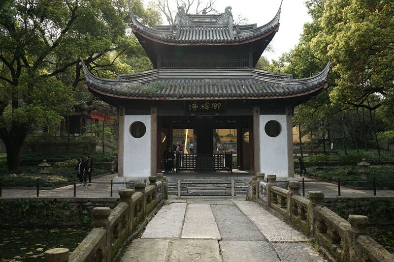 File:Jinlianqiao, Huishan Temple.jpg