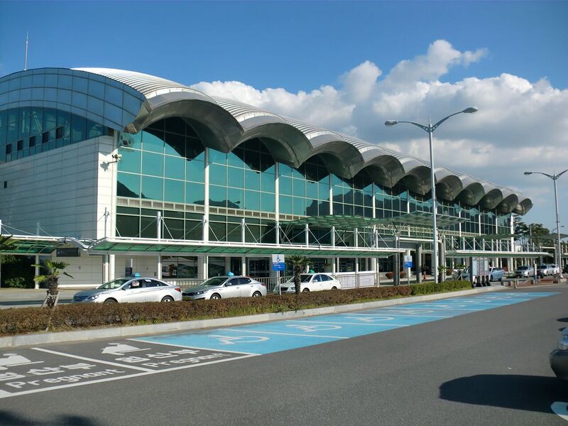 File:Yeosu Airport.JPG