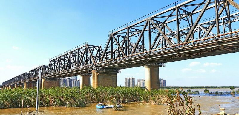 File:Bengbu Huaihe Railway Bridge.JPG