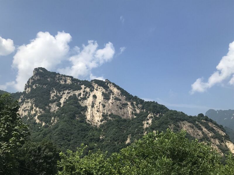 File:Cuihua Mountain in Xi'an.jpg
