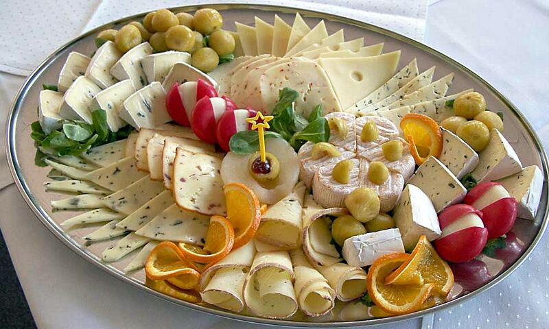 File:Cheese platter.jpg