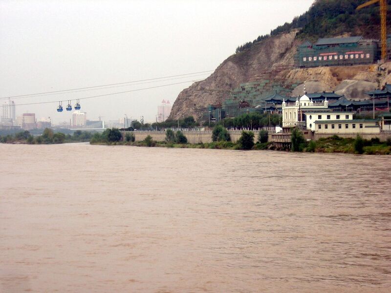 File:Lanzhou-rio-amarillo-d01.jpg