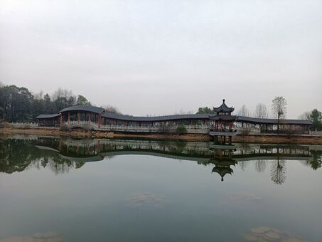 2022年1月，湖南长沙岳麓山风景区内的中式庭院