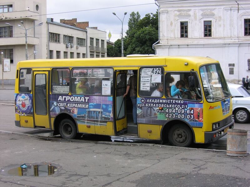 File:2005-08-08 Marshrutka in Kiev Kiev 010.JPG