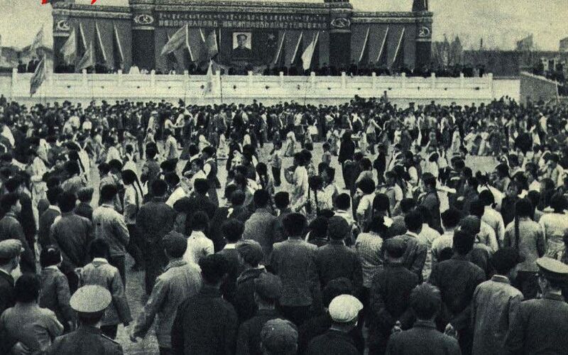 File:1962-07 1962年5月1日 内蒙古自治区庆祝成立自治区15周年.jpg