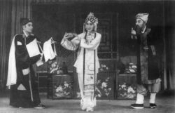 Historical photograp of Wuxi Opera.jpg